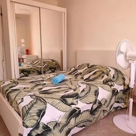 3 5 Min Centre Apartment